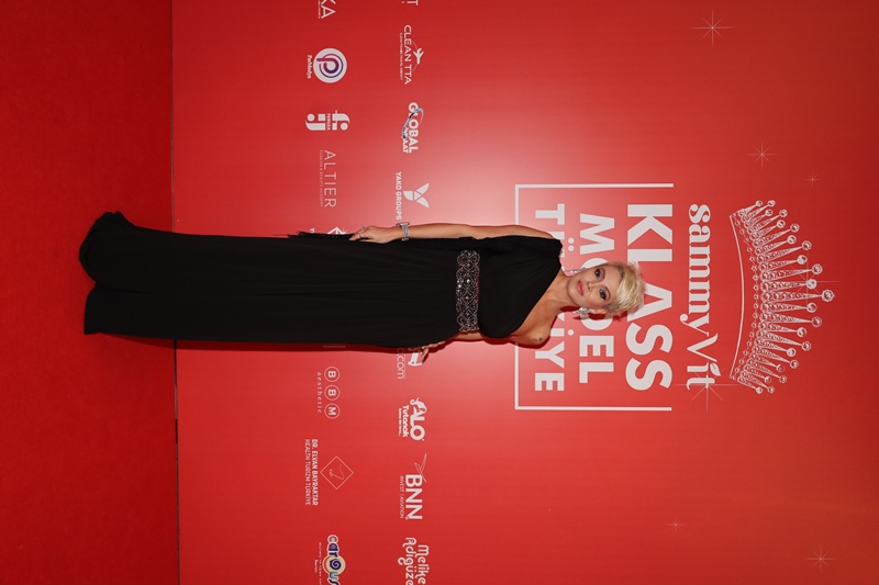 Sammyvit Klass Model Türkiye 2025 :  ��kl�k Ve Zarafet  Gecenin �mzas� Oldu